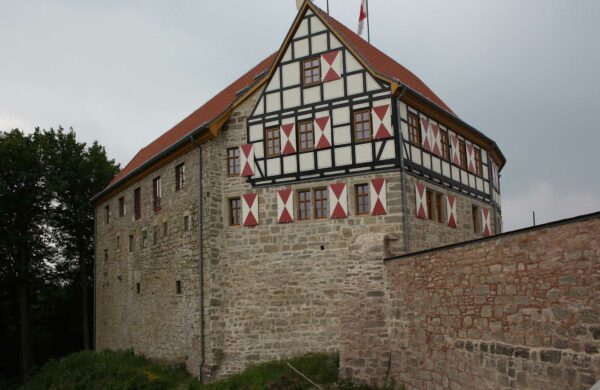 Gebäude der Whiskywelt Burg Scharfenstein